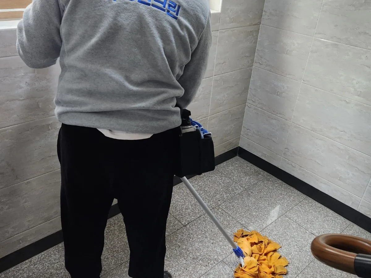 마포구 상수동 가정 복도·대기 동선 야간 위생청소 사례 - 행진크린